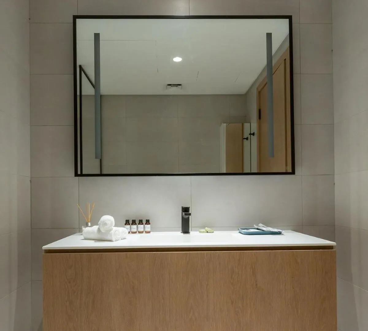 Burj & Beyond - Luxury Stay With Burj Khalifa View ドバイ
