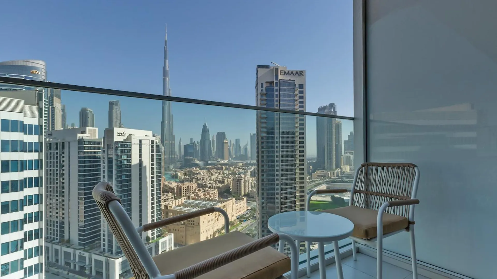 アパート Burj & Beyond - Luxury Stay With Burj Khalifa View ドバイ アラブ首長国連邦